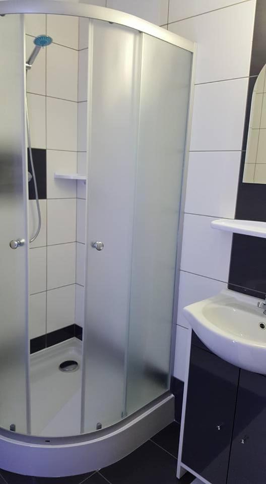 Zielony Zakatek Chlapowo Domki I Pokoje Wladyslawowo Exterior photo